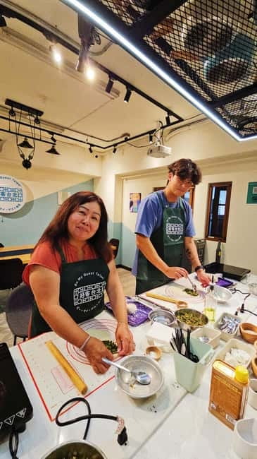 Taipei: Cooking Class & Market Adventure Historic Dadaocheng - Should you book the Dadaocheng cooking class?