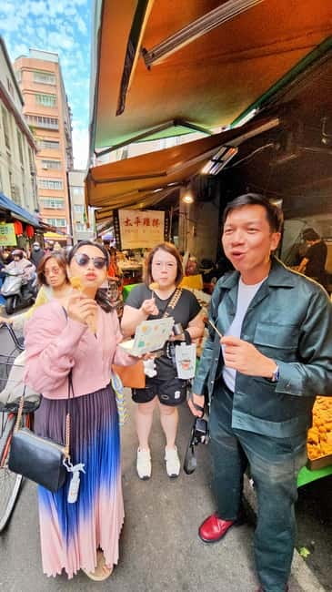 Taipei: Cooking Class & Market Adventure Historic Dadaocheng - A market walk with local tastes