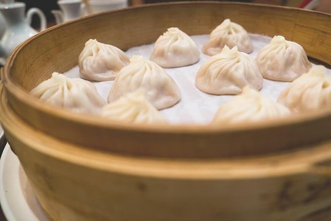 Taipei Day Tour including Taipei 101, Din Tai Fung and Hot Spring Experience - Din Tai Fung and the Art of the Soup Dumpling