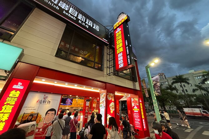 Taipei Foodie and History Walking Tour - Starting at Beimen and the Taipei Railway Department