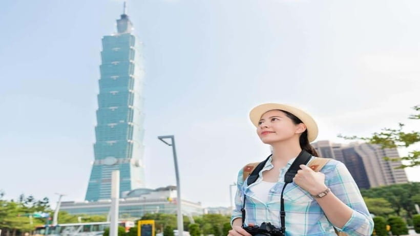 Taipei: Highlight Attractions Walking Tour - Starting in Taipei City