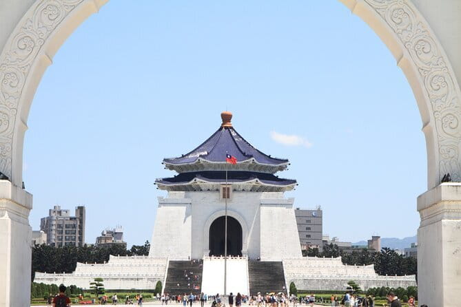 Taipei National Palace Museum Guided Tour - How the three-hour pace feels