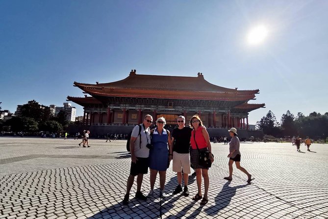 Taipei: Private Car Charter Tour - What the guide adds to the day