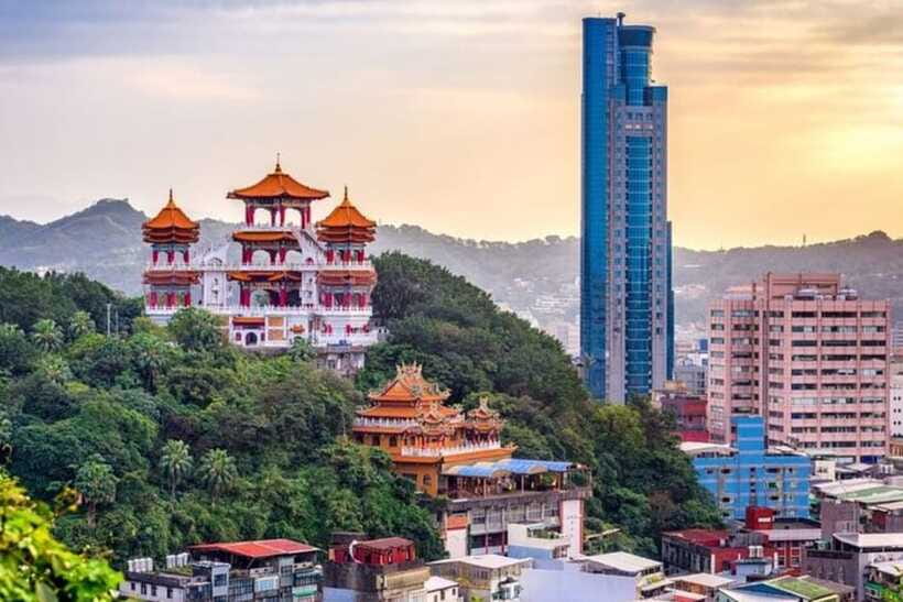 Taipei: Private custom tour with a local guide - Guides who add the most value