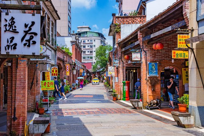 Taipei Private Custom Tour with a Local: Highlights & Hidden Gems - Ximending and Taipei’s modern youth culture