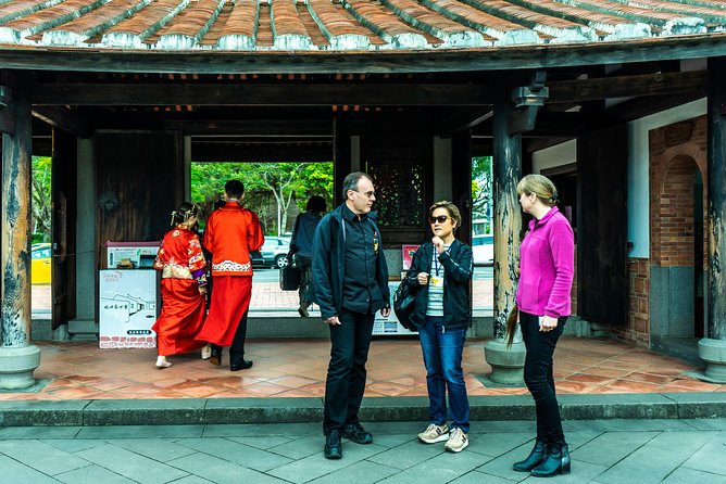 Taipei Private Custom Tour with a Local: Highlights & Hidden Gems - Food, tea, and the best kind of local advice
