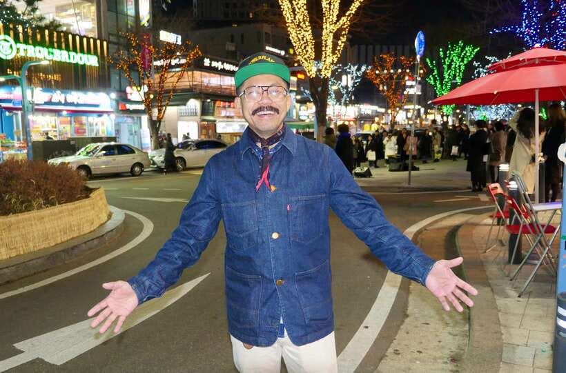 Taipei Private Custom Tour with a Local: Icons & Hidden Gems - Walking, public transport, and extra costs
