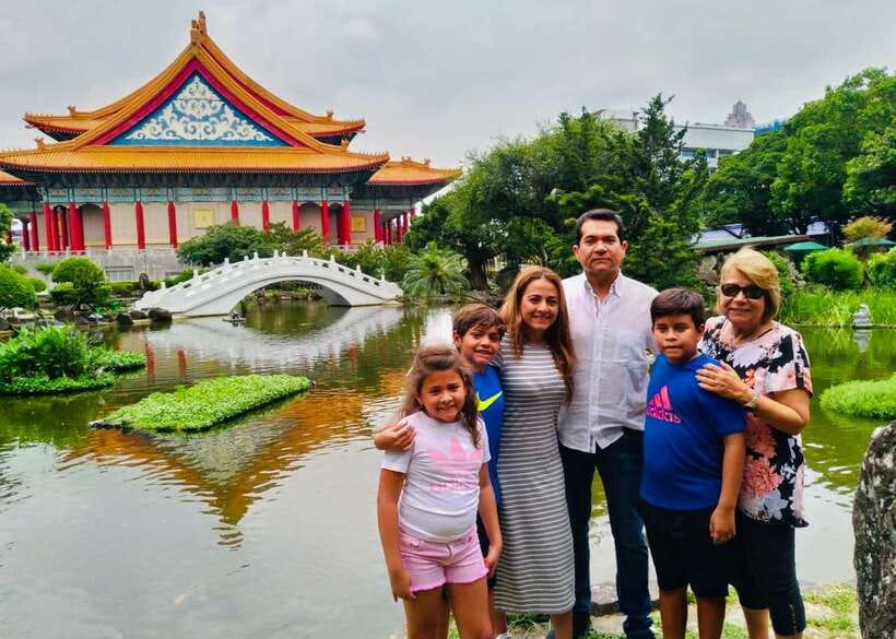 Taipei: Private Day Tour by Car - Taipei 101 and the city from above