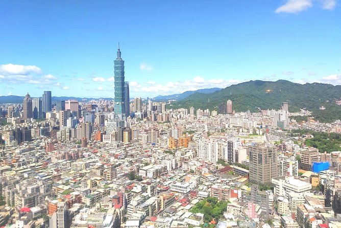 Taipei Private Transfer:Keelung Cruise Port to Taiwan Taoyuan Int Airport - Vehicle choices for two to seven people
