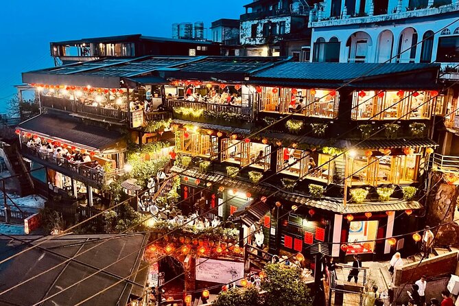 Taipei's Old Gold Rush Town: Jiufen Guided Night Tour - Key points at a glance