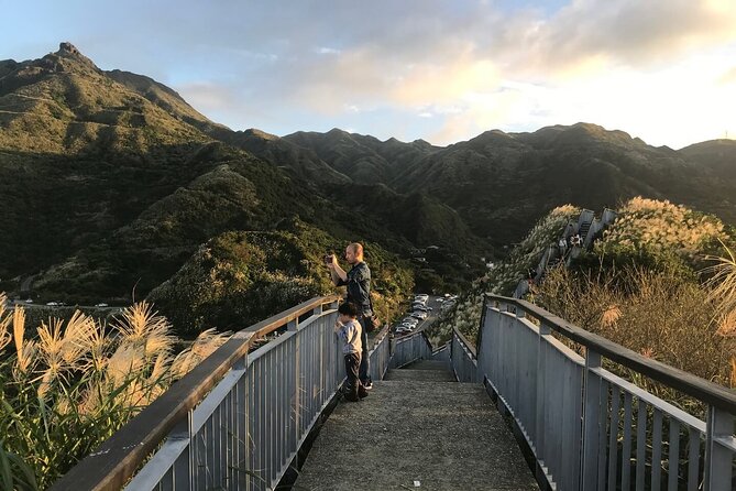 Taipei's Old Gold Rush Town: Jiufen Guided Night Tour - The 13 Levels Ruins end the night with drama