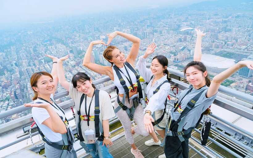 Taipei: Taipei 101 Observatory - Skyline 460 Cloud Walk - Key points at a glance
