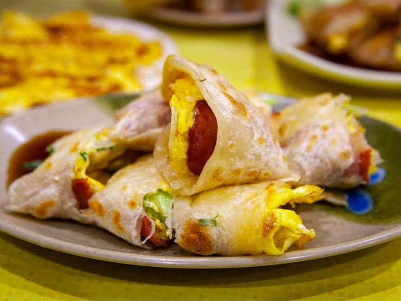 Taipei: Taiwan Traditional Breakfast & Market & Tea Tasting - The breakfast tastings: a full meal, not a snack crawl