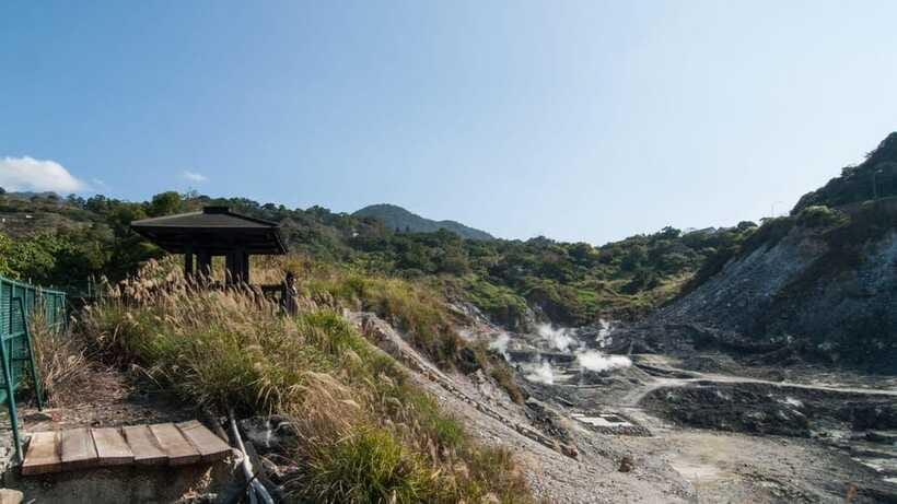 Taipei: Yangmingshan National Park Half-Day Tour - How the guide can shape the experience