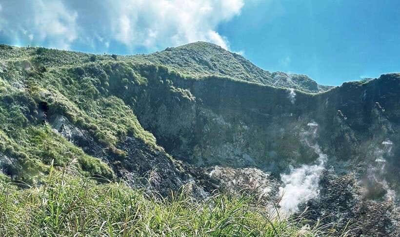 Taipei: Yangmingshan, Yehliu, and Jiufen Shifen Day Tour - Four major stops, one very full day