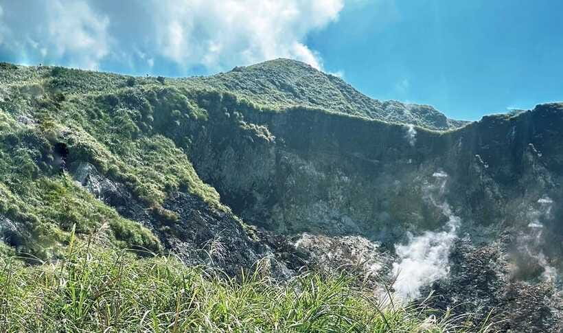 Taipei: Yangmingshan, Yehliu, and Jiufen Shifen Day Tour - The alternate western route: Xiaowulai, Daxi, and Sanxia