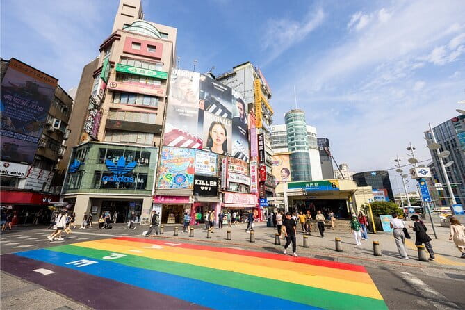 Taiwan TST : Taipei / Taoyuan Airport Pick-up or Drop-off - Who gets the best value from this service