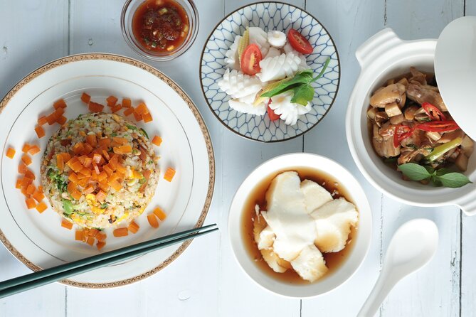 Taiwanese Gourmet Cooking Class in Taipei - Making mullet roe fried rice