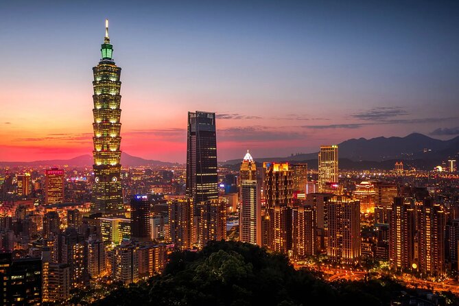 Taoyuan Airport (TPE) Private Transfer to Multiple Destinations - Finding your driver after landing
