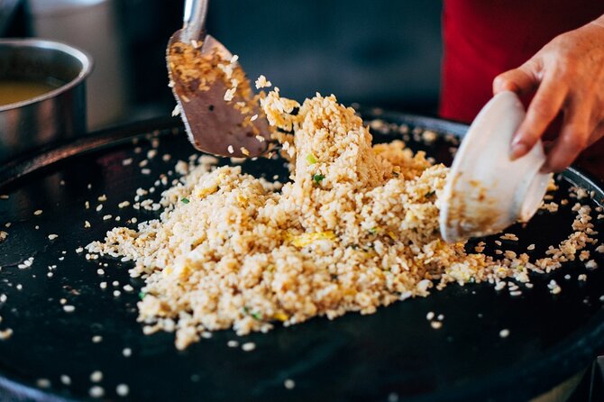 Traditional Old School Taiwanese Food Tour - Why Dadaocheng makes a better food tour setting
