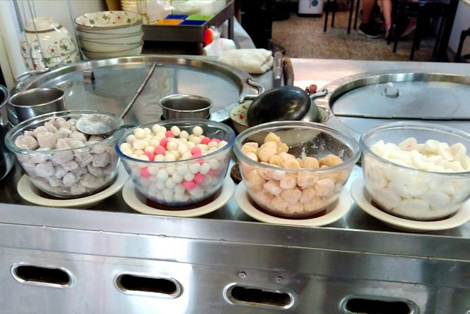 WoknRoll Taipei Walking and Historical Food Tour - Why Dihua Street makes a good starting point