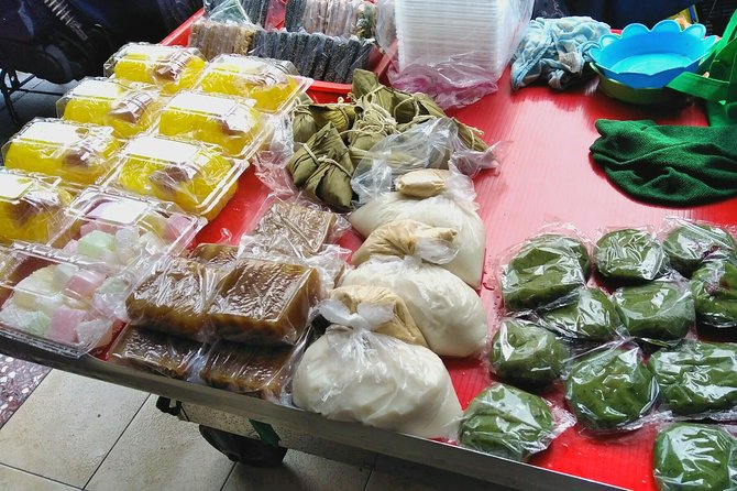 WoknRoll Taipei Walking and Historical Food Tour - Ten foods and drinks, not one oversized lunch
