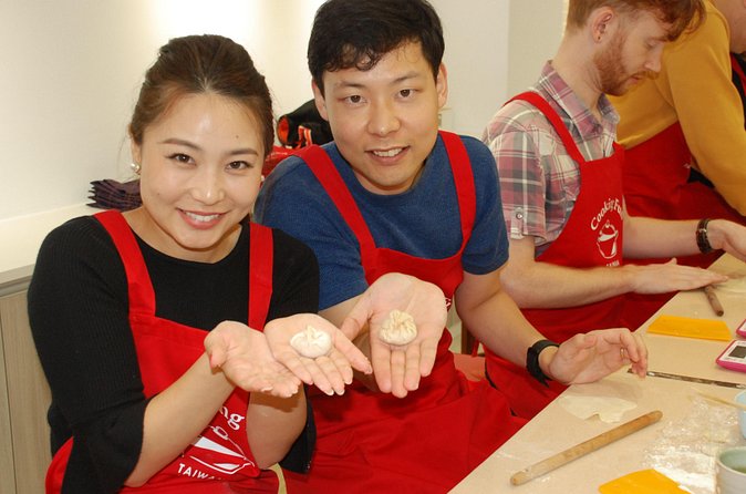 Xiao long bao, Pork thick soup, Bubble milk tea. (Taiwan Cooking Class)-B - Pork thick soup brings another side of Taiwanese cooking