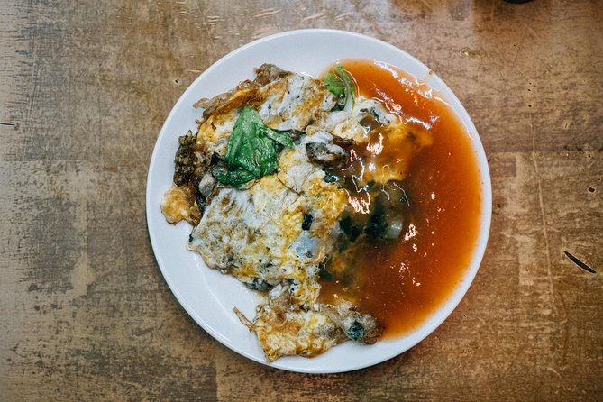 Yansan Night Market Food Tour - Taipei Bridge and the sound of rush hour