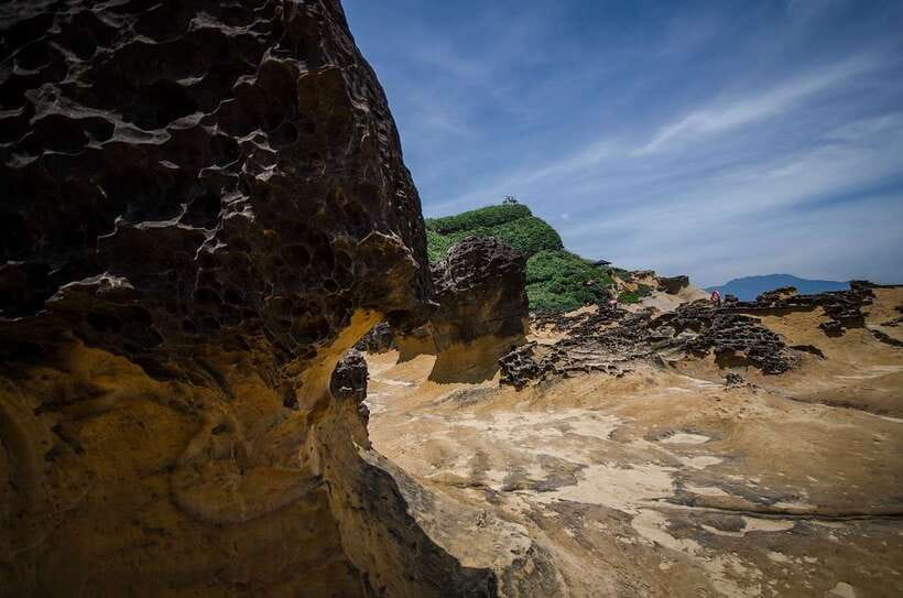 Yehliu Geopark Admission Ticket - Weekend guide times and small-group options